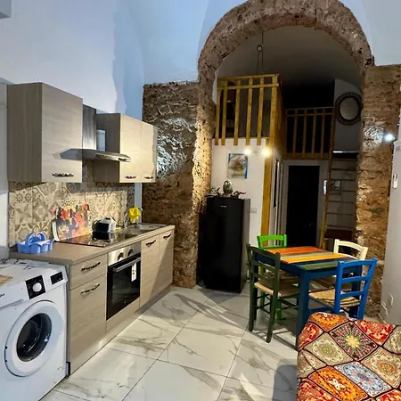 Holiday home Finicchia Art House Catania