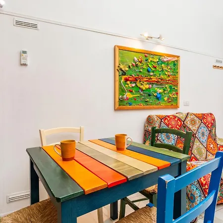 Finicchia Art House Casa de Férias *