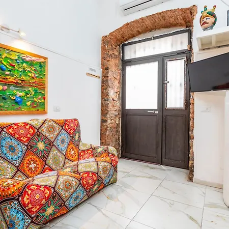 Finicchia Art House *